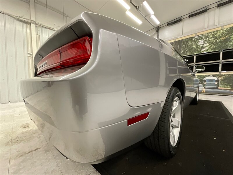 2014 Dodge Challenger SXT Coupe / 3.6L V6 / Automatic /ONLY 37,000 MILES   - Photo 11 - Gladstone, OR 97027