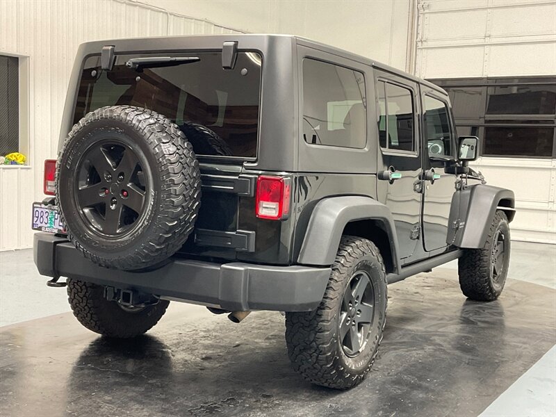 2012 Jeep Wrangler Unlimited Rubicon 4X4 / V6 / HARD TOP / 71K MILES  / LOCAL OREGON TRUCK - Photo 7 - Gladstone, OR 97027