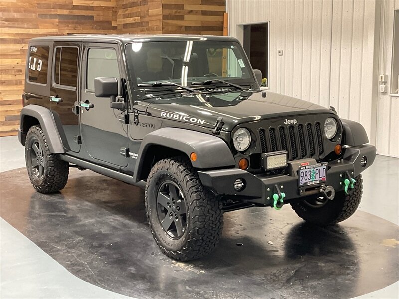 2012 Jeep Wrangler Unlimited Rubicon 4X4 / V6 / HARD TOP / 71K MILES  / LOCAL OREGON TRUCK - Photo 2 - Gladstone, OR 97027