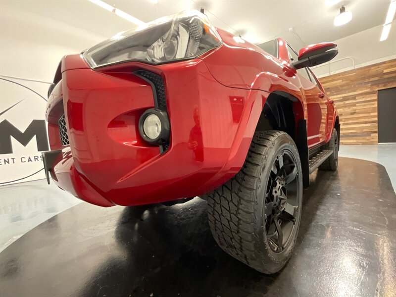 2014 Toyota 4Runner SR5 Premium 4X4 / 3RD ROW SEAT / LIFTED  / Leather Heated Seats - Photo 61 - Gladstone, OR 97027