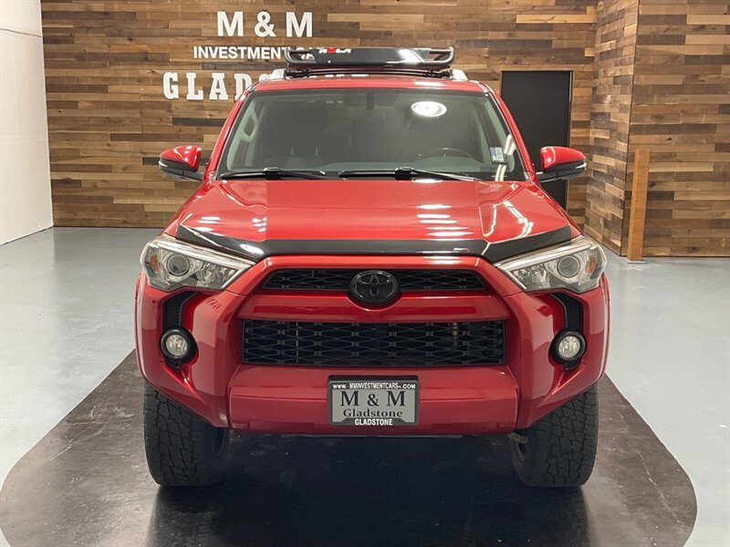 2014 Toyota 4Runner SR5 Premium 4X4 / 3RD ROW SEAT / LIFTED  / Leather Heated Seats - Photo 6 - Gladstone, OR 97027