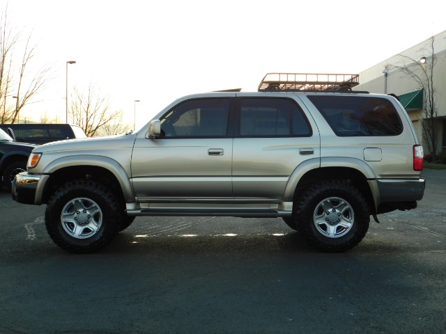 2002 Toyota 4Runner SR5 4WD 3.4L RR DIF LOCK 161,xxx Milles LIFTED MUD