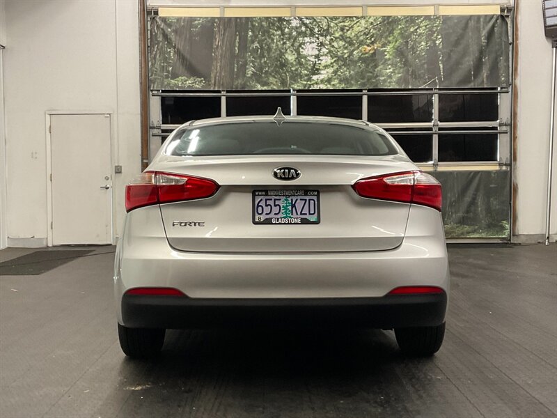 2015 Kia Forte LX Sedan 1.8L 4Cyl / NEW TIRES / 63,000 MILES   - Photo 6 - Gladstone, OR 97027