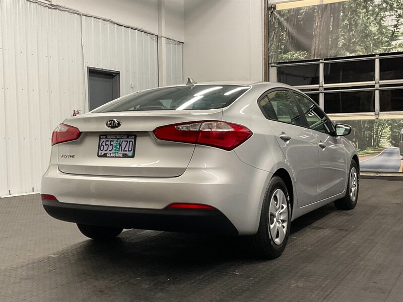 2015 Kia Forte LX Sedan 1.8L 4Cyl / NEW TIRES / 63,000 MILES   - Photo 8 - Gladstone, OR 97027