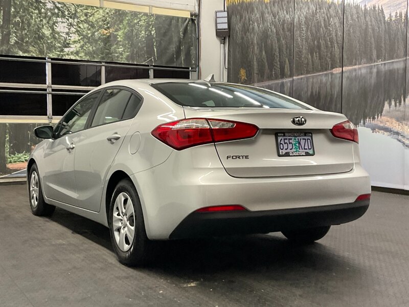 2015 Kia Forte LX Sedan 1.8L 4Cyl / NEW TIRES / 63,000 MILES   - Photo 7 - Gladstone, OR 97027