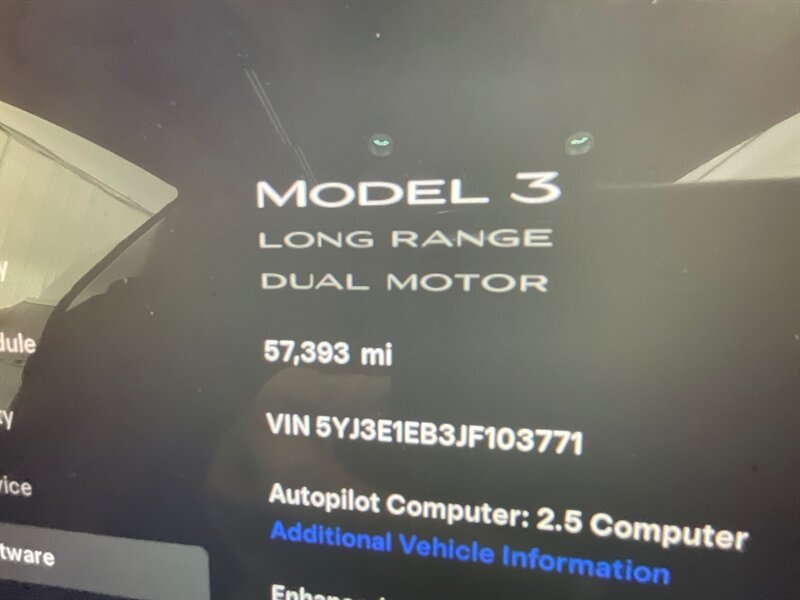 2018 Tesla Model 3 Long Range AWD / Leather / Panorama Roof  /Enhanced Autopilot / Navigation / Heated Seats - Photo 41 - Gladstone, OR 97027