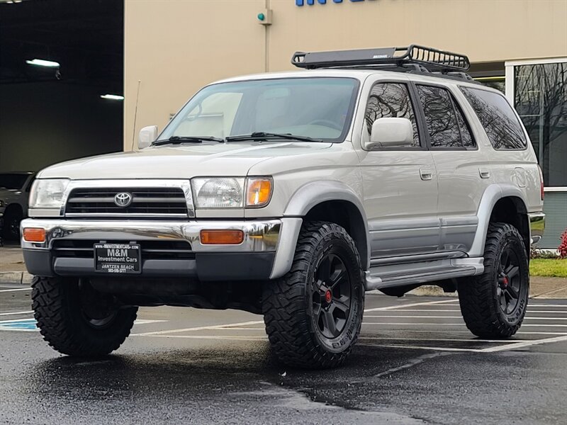 1998 Toyota 4Runner Limited / SUN ROOF / LEATHER / NEW TIRES / NEW LIFT