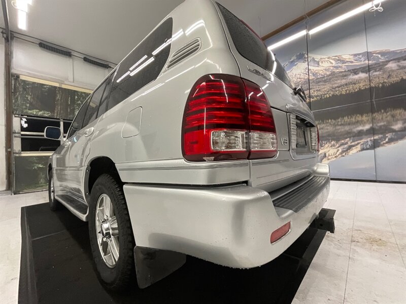 2006 Lexus LX 470 Sport Utility 4X4 / 3RD ROW SEAT / DVD & Navi  / Leather & Heated Seats / Sunroof / Backup Camera / RUST FREE / TIMING BELT DONE - Photo 29 - Gladstone, OR 97027