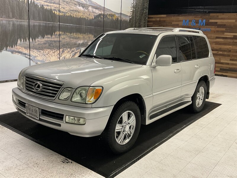 2006 Lexus LX 470 Sport Utility 4X4 / 3RD ROW SEAT / DVD & Navi  / Leather & Heated Seats / Sunroof / Backup Camera / RUST FREE / TIMING BELT DONE - Photo 1 - Gladstone, OR 97027