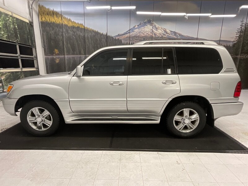 2006 Lexus LX 470 Sport Utility 4X4 / 3RD ROW SEAT / DVD & Navi  / Leather & Heated Seats / Sunroof / Backup Camera / RUST FREE / TIMING BELT DONE - Photo 3 - Gladstone, OR 97027