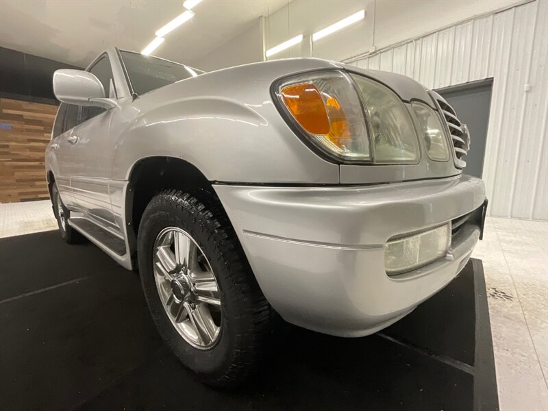 2006 Lexus LX 470 Sport Utility 4X4 / 3RD ROW SEAT / DVD & Navi  / Leather & Heated Seats / Sunroof / Backup Camera / RUST FREE / TIMING BELT DONE - Photo 27 - Gladstone, OR 97027