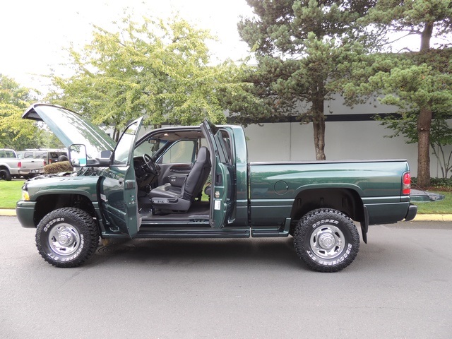 1999 Dodge Ram 2500 4X4  Diesel / Short Bed   - Photo 12 - Portland, OR 97217