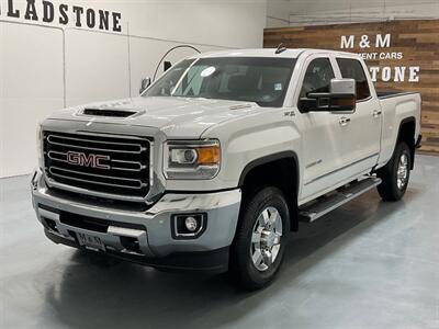 2019 GMC Sierra 2500HD SLT Crew Cab 4X4 / 6.6L Duramax Diesel / Leather  / Heated & Cooled leather seats / Backup Camera / ZERO RUST