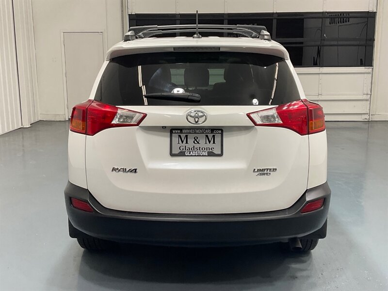 2013 Toyota RAV4 Limited AWD / Leather / Sunroof / Blind Spot Alert  / LOCAL w. ZERO RUST - Photo 6 - Gladstone, OR 97027