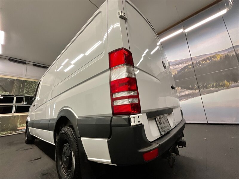 2016 Mercedes-Benz Sprinter 2500 CARGO VAN / 2.1L 4Cyl DIESEL / 1-OWNER/ CLEAN  1-OWNER LOCAL / STANDARD ROOF/ BRAND NEW TIRES / 92,000 MILES - Photo 28 - Gladstone, OR 97027