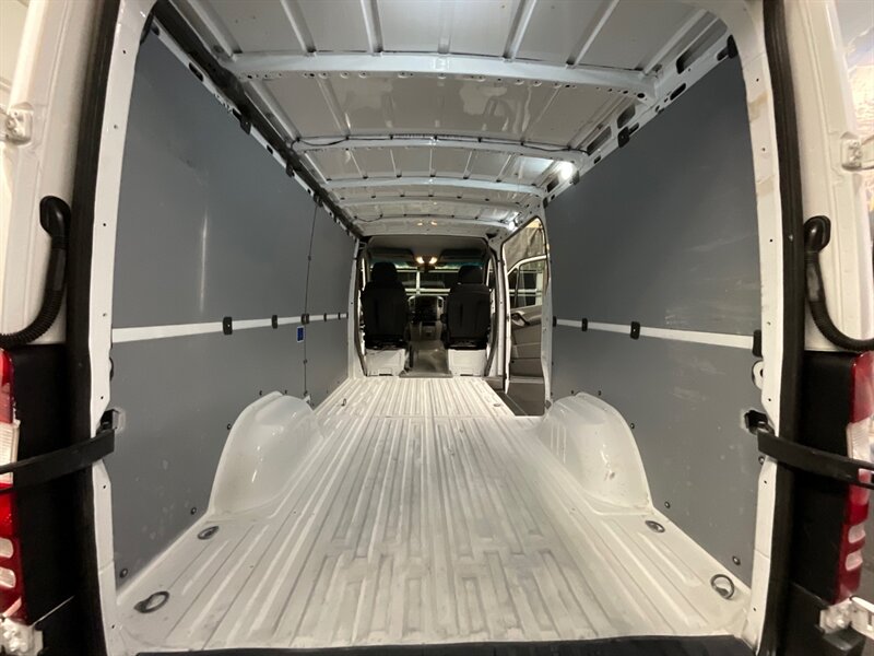 2016 Mercedes-Benz Sprinter 2500 CARGO VAN / 2.1L 4Cyl DIESEL / 1-OWNER/ CLEAN  1-OWNER LOCAL / STANDARD ROOF/ BRAND NEW TIRES / 92,000 MILES - Photo 10 - Gladstone, OR 97027