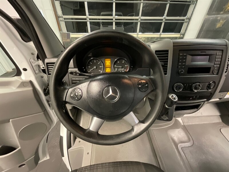 2016 Mercedes-Benz Sprinter 2500 CARGO VAN / 2.1L 4Cyl DIESEL / 1-OWNER/ CLEAN  1-OWNER LOCAL / STANDARD ROOF/ BRAND NEW TIRES / 92,000 MILES - Photo 19 - Gladstone, OR 97027