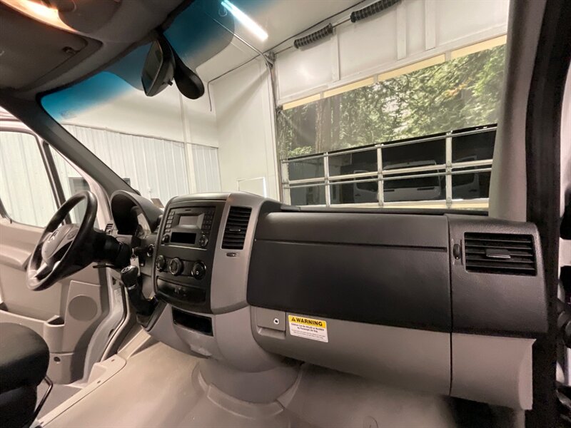 2016 Mercedes-Benz Sprinter 2500 CARGO VAN / 2.1L 4Cyl DIESEL / 1-OWNER/ CLEAN  1-OWNER LOCAL / STANDARD ROOF/ BRAND NEW TIRES / 92,000 MILES - Photo 20 - Gladstone, OR 97027