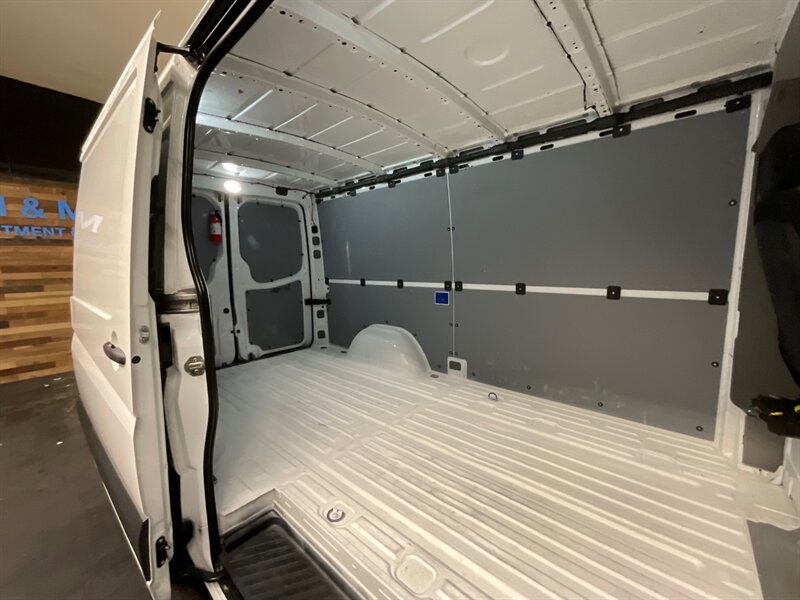 2016 Mercedes-Benz Sprinter 2500 CARGO VAN / 2.1L 4Cyl DIESEL / 1-OWNER/ CLEAN  1-OWNER LOCAL / STANDARD ROOF/ BRAND NEW TIRES / 92,000 MILES - Photo 11 - Gladstone, OR 97027