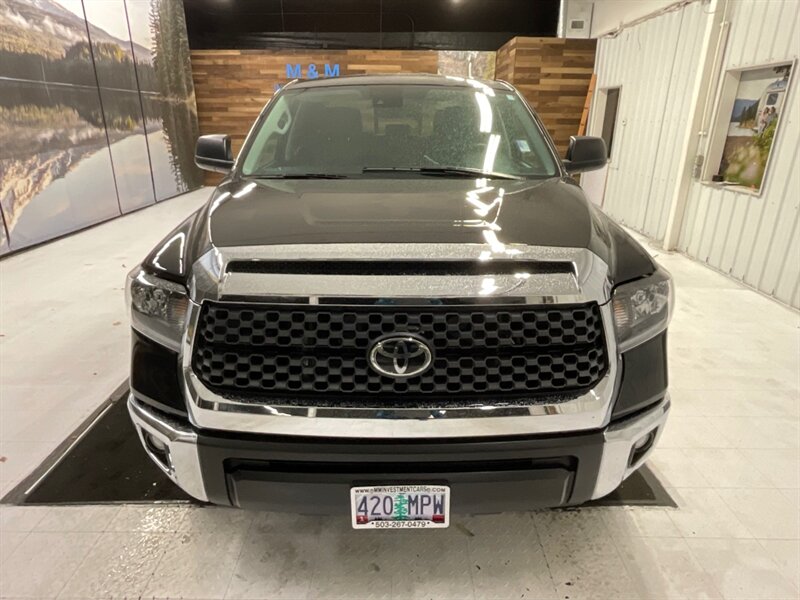 2021 Toyota Tundra SR5 4X4 / 5.7L V8 / LOCAL TRUCK / 26,000 MILES  / Backup Camera / Trailer brake controller / Blind Spot alert - Photo 5 - Gladstone, OR 97027