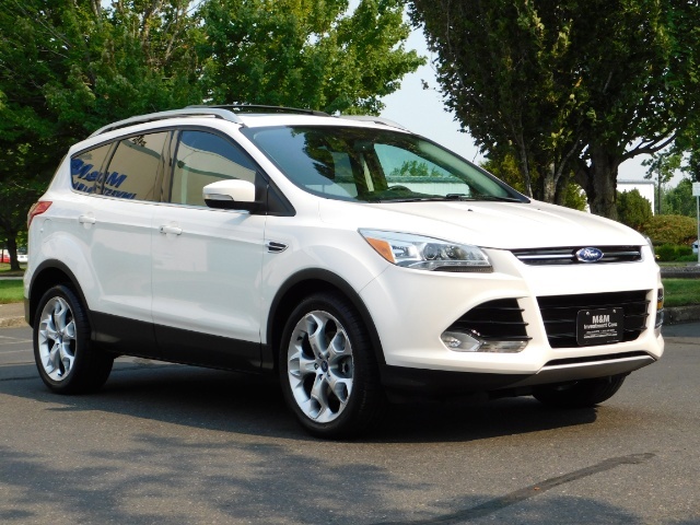 2013 Ford Escape Titanium / AWD / Leather / Panoramic Sunroof   - Photo 2 - Portland, OR 97217