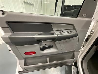 2008 Dodge Ram 3500 SLT 4X4 6-SPEED MANUAL / 6.7L CUMMINS DIESEL  / 1-TON SRW / LONG BED / ZERO RUST - Photo 33 - Gladstone, OR 97027