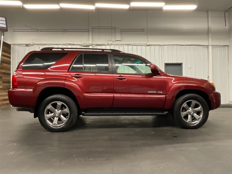 2006 Toyota 4Runner Limited V8 / Leather / Navi / Camera / Excel Cond   - Photo 4 - Gladstone, OR 97027