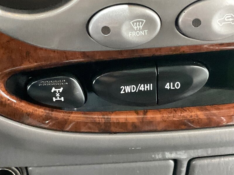 2007 Toyota Sequoia Limited Sport Utility 4X4 / 4.7l V8 / 1-OWNER / ZERO RUST / Leather Heated Seats / Navigation / GREAT SERVICE RECORDS / TIMING BELT SERVICE DONE - Photo 21 - Gladstone, OR 97027