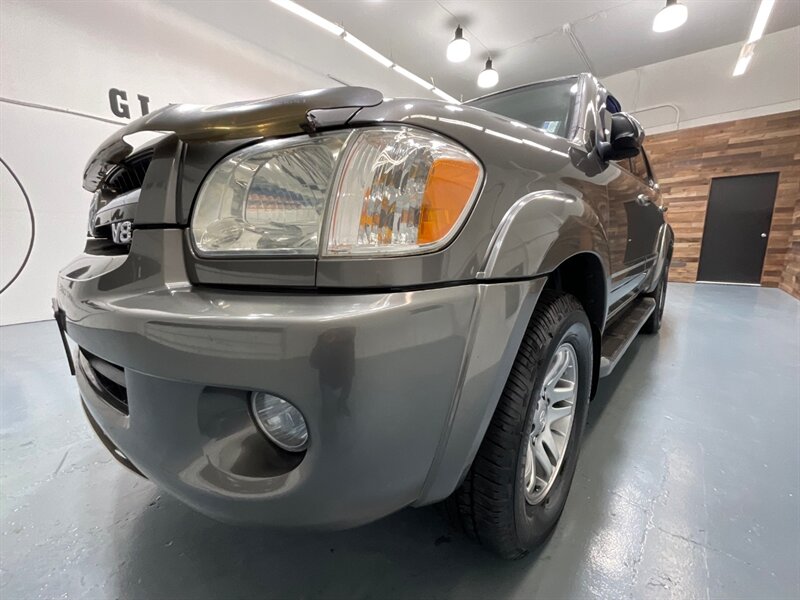 2007 Toyota Sequoia Limited Sport Utility 4X4 / 4.7l V8 / 1-OWNER / ZERO RUST / Leather Heated Seats / Navigation / GREAT SERVICE RECORDS / TIMING BELT SERVICE DONE - Photo 56 - Gladstone, OR 97027