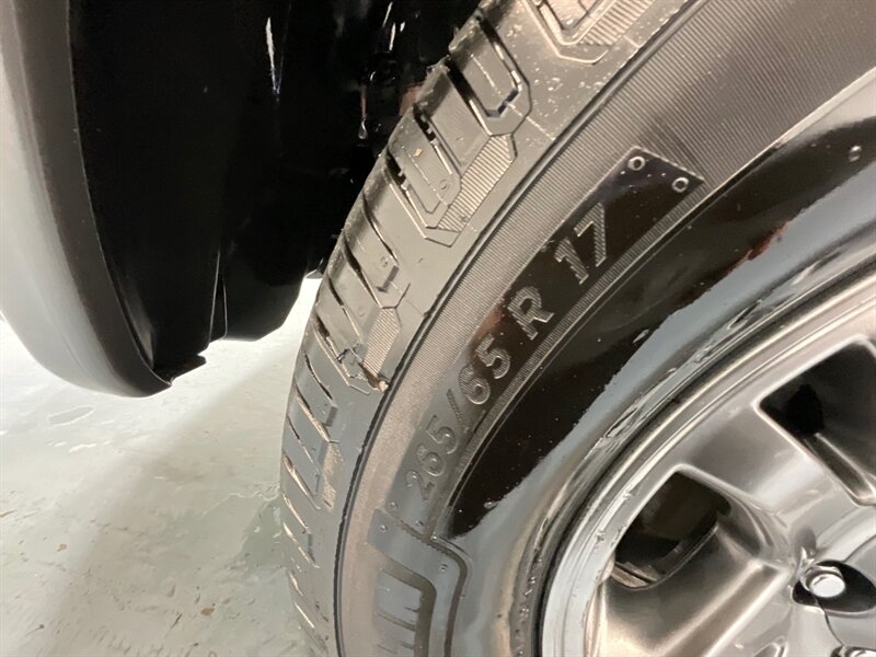 2007 Toyota Sequoia Limited Sport Utility 4X4 / 4.7l V8 / 1-OWNER / ZERO RUST / Leather Heated Seats / Navigation / GREAT SERVICE RECORDS / TIMING BELT SERVICE DONE - Photo 49 - Gladstone, OR 97027