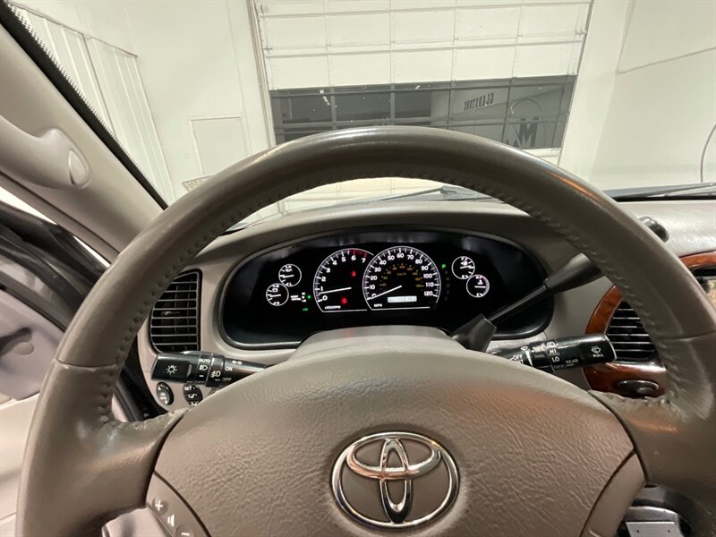 2007 Toyota Sequoia Limited Sport Utility 4X4 / 4.7l V8 / 1-OWNER / ZERO RUST / Leather Heated Seats / Navigation / GREAT SERVICE RECORDS / TIMING BELT SERVICE DONE - Photo 46 - Gladstone, OR 97027