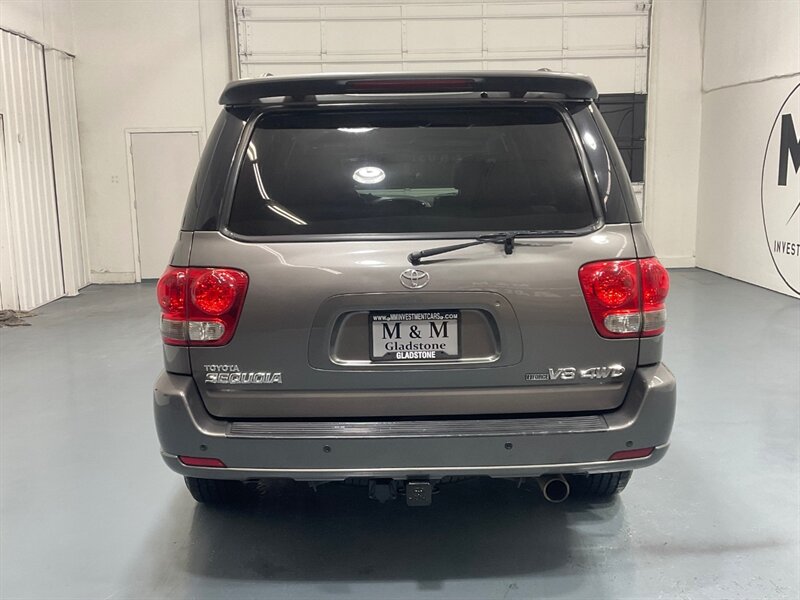 2007 Toyota Sequoia Limited Sport Utility 4X4 / 4.7l V8 / 1-OWNER / ZERO RUST / Leather Heated Seats / Navigation / GREAT SERVICE RECORDS / TIMING BELT SERVICE DONE - Photo 6 - Gladstone, OR 97027