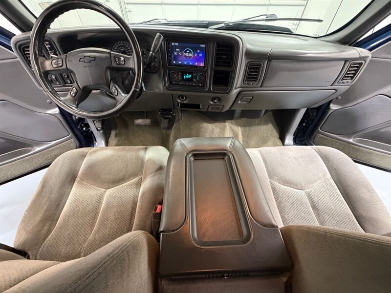 2005 Chevrolet Silverado 2500 LS 2500HD 4X4 6.0L V8 / NEW TIRES / ZERO RUST /SHORT BED / LOW MILES - Photo 37 - Gladstone, OR 97027