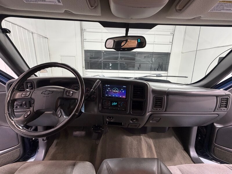 2005 Chevrolet Silverado 2500 LS 2500HD 4X4 6.0L V8 / NEW TIRES / ZERO RUST /SHORT BED / LOW MILES - Photo 36 - Gladstone, OR 97027