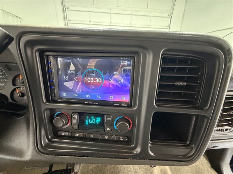 2005 Chevrolet Silverado 2500 LS 2500HD 4X4 6.0L V8 / NEW TIRES / ZERO RUST /SHORT BED / LOW MILES - Photo 18 - Gladstone, OR 97027