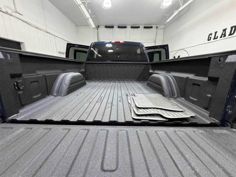 2005 Chevrolet Silverado 2500 LS 2500HD 4X4 6.0L V8 / NEW TIRES / ZERO RUST /SHORT BED / LOW MILES - Photo 10 - Gladstone, OR 97027