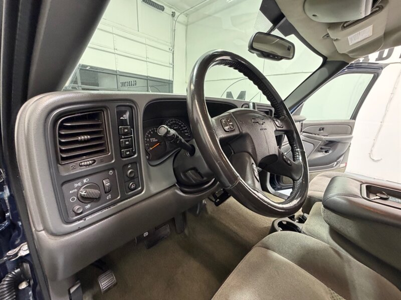 2005 Chevrolet Silverado 2500 LS 2500HD 4X4 6.0L V8 / NEW TIRES / ZERO RUST /SHORT BED / LOW MILES - Photo 34 - Gladstone, OR 97027