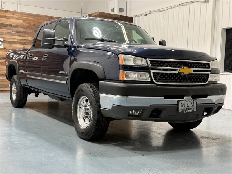 2005 Chevrolet Silverado 2500 LS 2500HD 4X4 6.0L V8 / NEW TIRES / ZERO RUST /SHORT BED / LOW MILES - Photo 52 - Gladstone, OR 97027