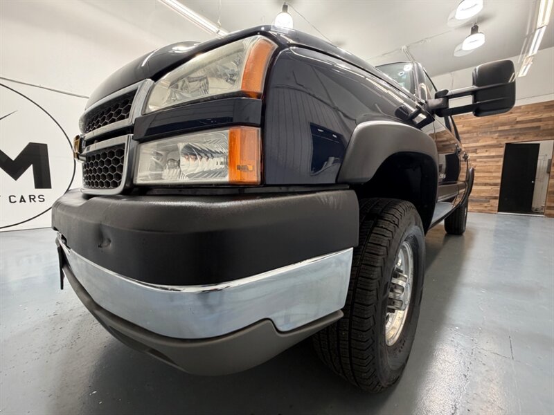 2005 Chevrolet Silverado 2500 LS 2500HD 4X4 6.0L V8 / NEW TIRES / ZERO RUST /SHORT BED / LOW MILES - Photo 49 - Gladstone, OR 97027