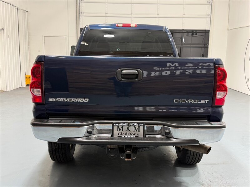 2005 Chevrolet Silverado 2500 LS 2500HD 4X4 6.0L V8 / NEW TIRES / ZERO RUST /SHORT BED / LOW MILES - Photo 6 - Gladstone, OR 97027