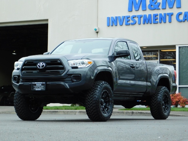 2017 Toyota Tacoma SR / 4X4 / 5-SPEED MANUAL / LIFTED LIFTED   - Photo 44 - Portland, OR 97217