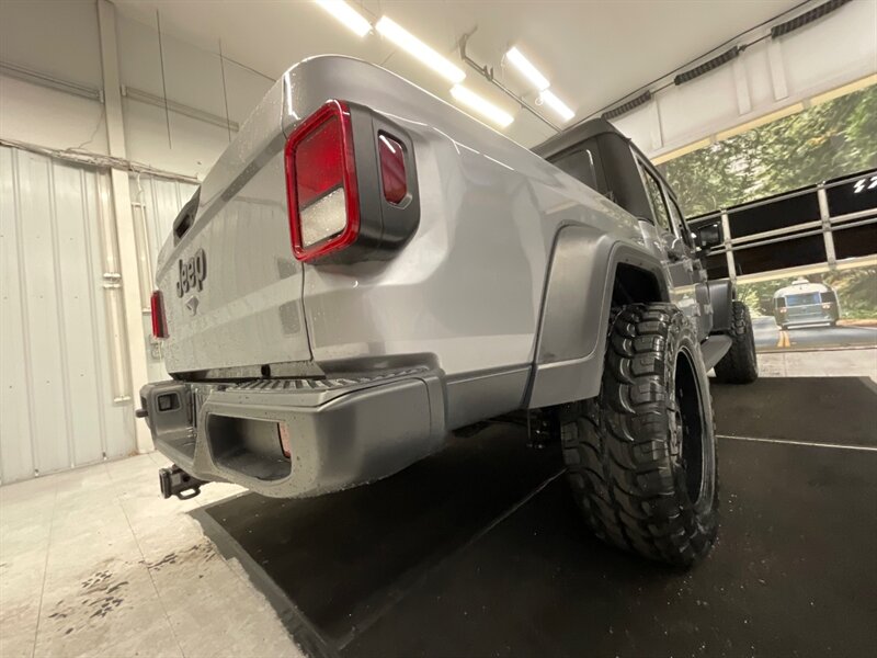 2020 Jeep Gladiator Sport  / Sharp & Clean - Photo 10 - Gladstone, OR 97027