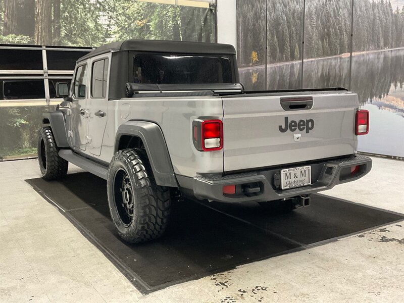 2020 Jeep Gladiator Sport  / Sharp & Clean - Photo 8 - Gladstone, OR 97027