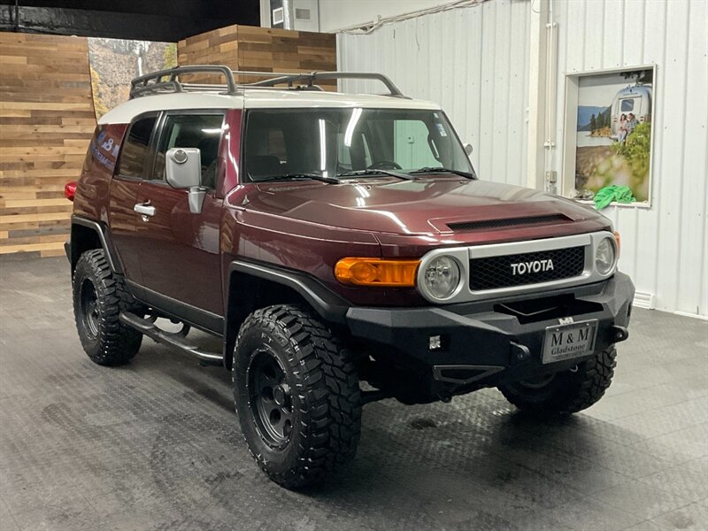 2007 Toyota FJ Cruiser 4dr SUV 4X4 / Navi/ 1-OWNER / LIFTED / 65,000 MILE  LIFTED w/ BRAND NEW WHEELS & TIRES / CUSTOM BUILT / 65,000 MILES - Photo 2 - Gladstone, OR 97027