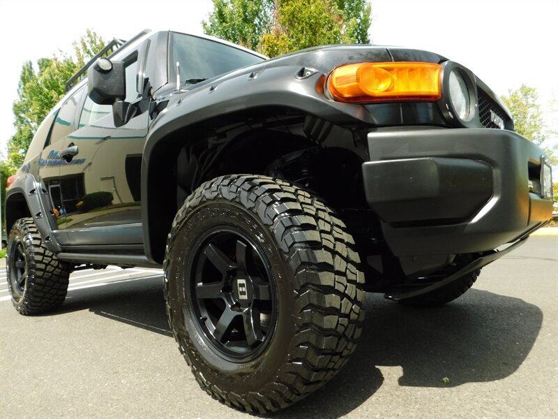 2007 Toyota FJ Cruiser SR5 4Dr / 4x4 / Rear Diff Locks / 33 " MUD / LIFTED   - Photo 10 - Portland, OR 97217