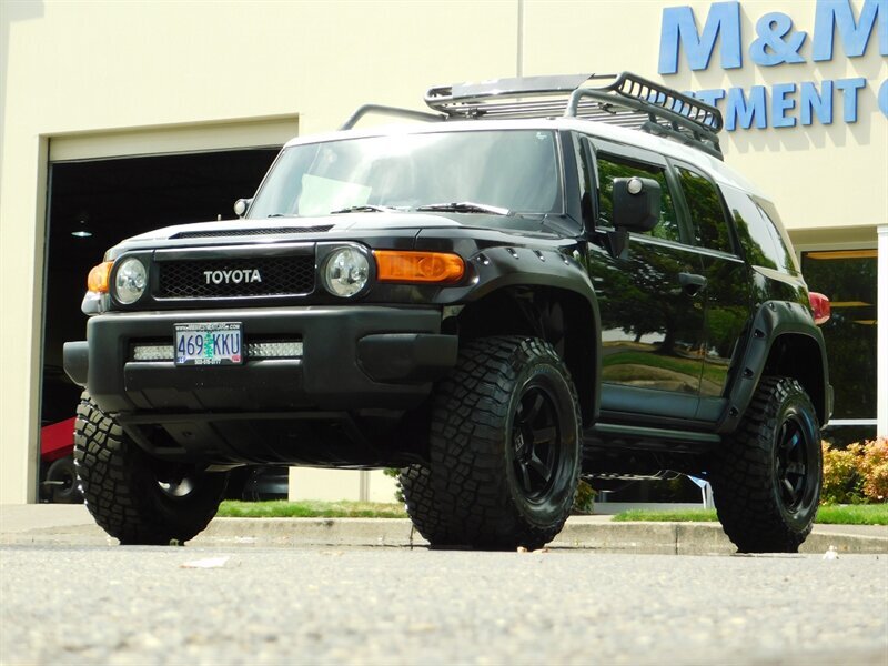 2007 Toyota FJ Cruiser SR5 4Dr / 4x4 / Rear Diff Locks / 33 " MUD / LIFTED   - Photo 44 - Portland, OR 97217