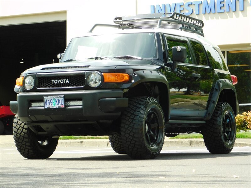 2007 Toyota FJ Cruiser SR5 4Dr / 4x4 / Rear Diff Locks / 33 " MUD / LIFTED   - Photo 29 - Portland, OR 97217