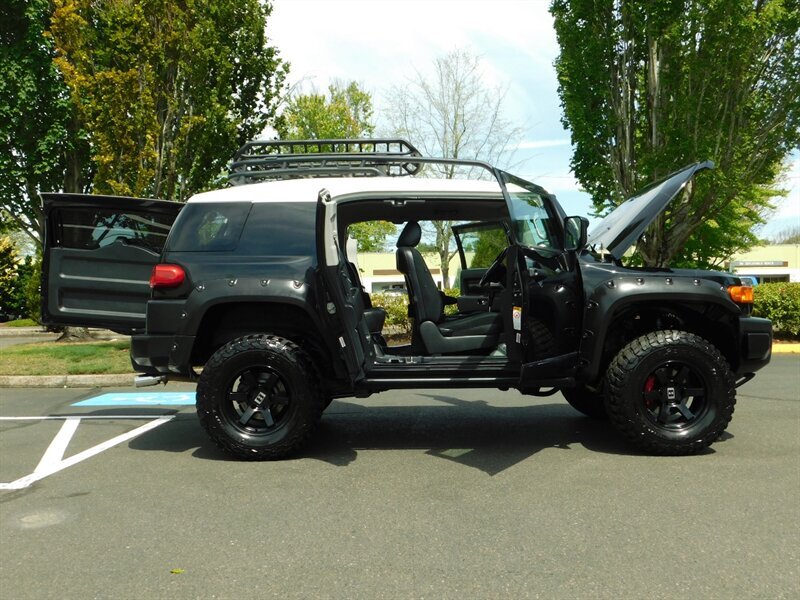 2007 Toyota FJ Cruiser SR5 4Dr / 4x4 / Rear Diff Locks / 33 " MUD / LIFTED   - Photo 36 - Portland, OR 97217