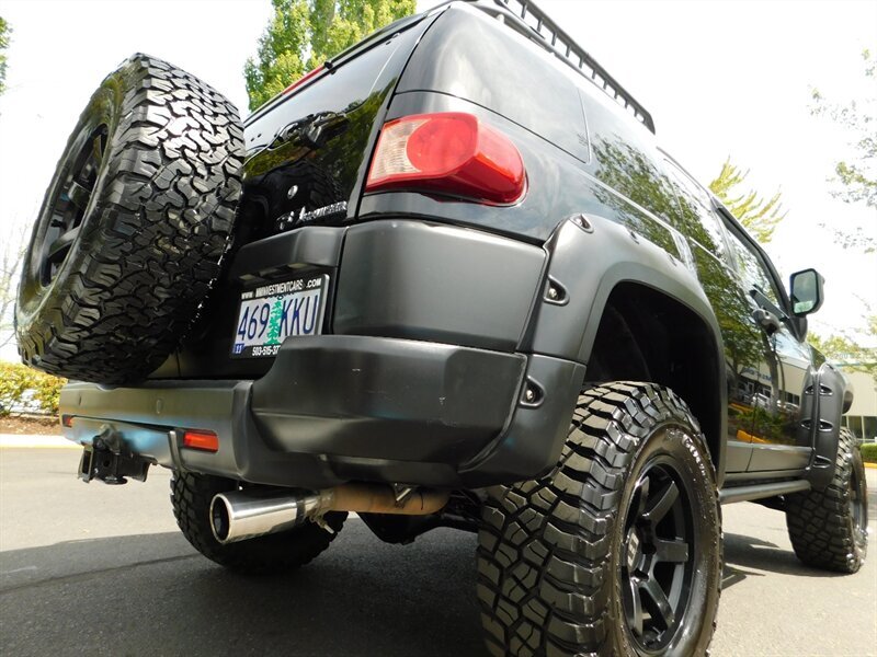 2007 Toyota FJ Cruiser SR5 4Dr / 4x4 / Rear Diff Locks / 33 " MUD / LIFTED   - Photo 11 - Portland, OR 97217