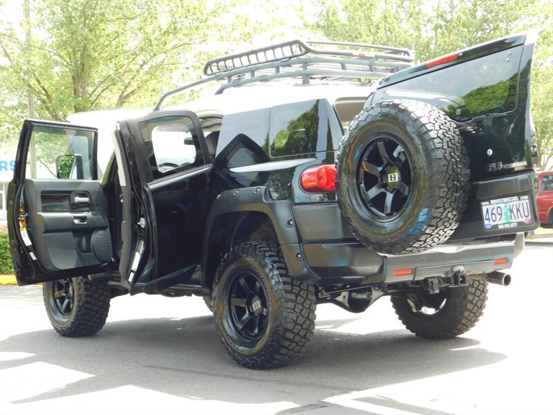 2007 Toyota FJ Cruiser SR5 4Dr / 4x4 / Rear Diff Locks / 33 " MUD / LIFTED   - Photo 32 - Portland, OR 97217